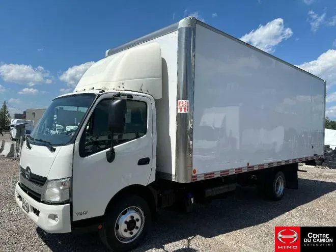 HINO 195 2016